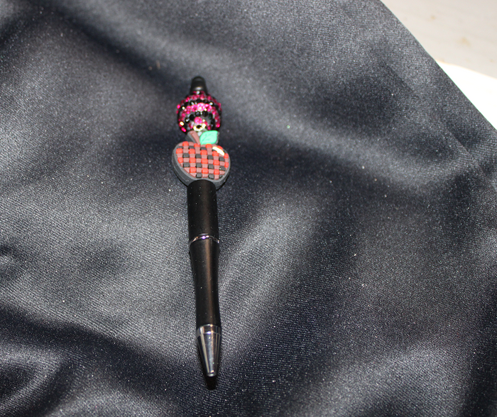 Handmade Beaded Pens That Stand Out